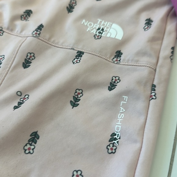 The North Face Pink and Purple swim rash guard One Piece 6/12m flash dry - Picture 6 of 6